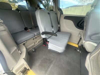 2014 Dodge Grand Caravan SE  HANDICAP WHEELCHAIR ACCESSIBLE VAN - Photo 8 - Sacramento, CA 95821