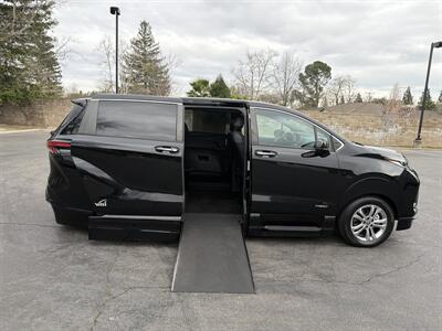 2021 Toyota Sienna XSE 7-Passenger HANDICAP WHEELCHAIR ACCESSIBLE VAN - Photo 7 - Sacramento, CA 95821