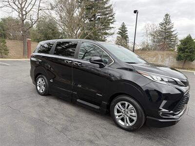 2021 Toyota Sienna XSE 7-Passenger HANDICAP WHEELCHAIR ACCESSIBLE VAN - Photo 11 - Sacramento, CA 95821