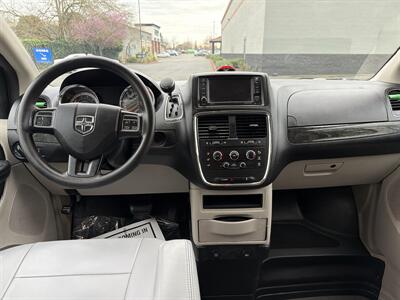 2017 Dodge Grand Caravan SE  HANDICAP WHEELCHAIR ACCESSIBLE VAN - Photo 20 - Sacramento, CA 95821