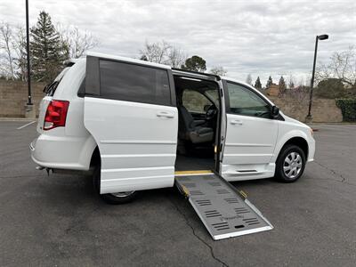 2017 Dodge Grand Caravan SE  HANDICAP WHEELCHAIR ACCESSIBLE VAN - Photo 8 - Sacramento, CA 95821