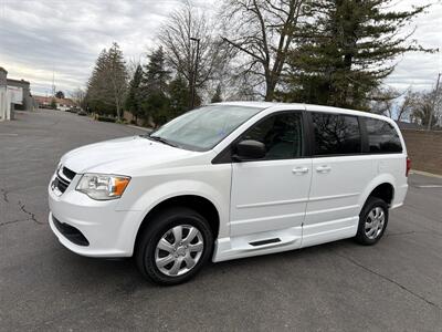 2017 Dodge Grand Caravan SE  HANDICAP WHEELCHAIR ACCESSIBLE VAN - Photo 12 - Sacramento, CA 95821
