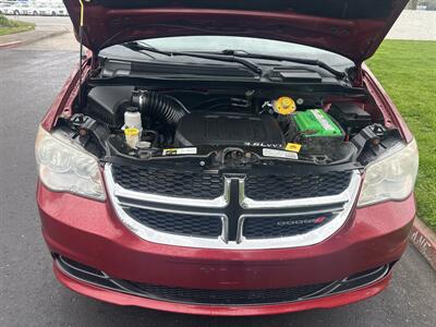 2014 Dodge Grand Caravan Handicap Wheelchair accessible van - Photo 28 - Sacramento, CA 95821