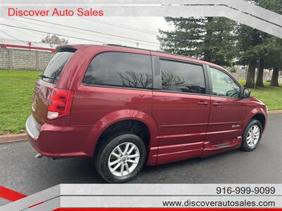 2014 Dodge Grand Caravan Handicap Wheelchair accessible van - Photo 12 - Sacramento, CA 95821