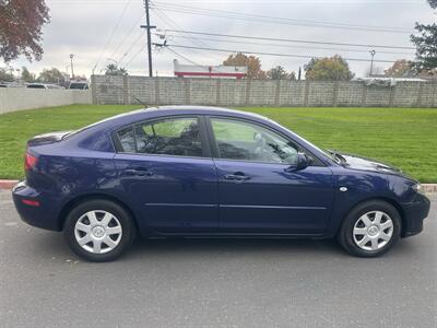 2005 Mazda Mazda3 i   - Photo 5 - Sacramento, CA 95821