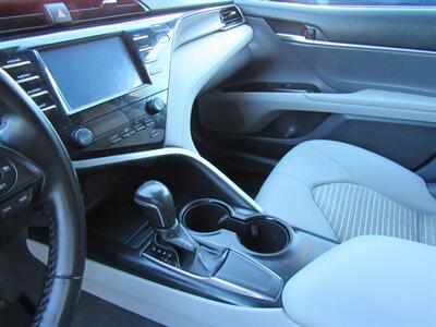 2019 Toyota Camry SE   - Photo 20 - San Diego, CA 92115