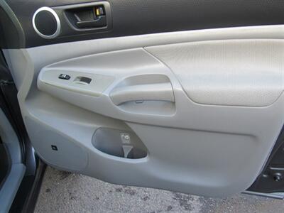 2011 Toyota Tacoma V6   - Photo 18 - San Diego, CA 92115