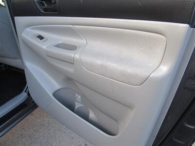 2011 Toyota Tacoma V6   - Photo 20 - San Diego, CA 92115