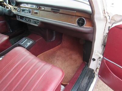 1972 Mercedes-Benz 280SE - Photo 19 - San Diego, CA 92115