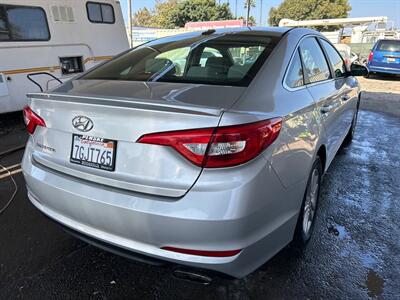 2015 Hyundai SONATA SE   - Photo 3 - San Diego, CA 92154