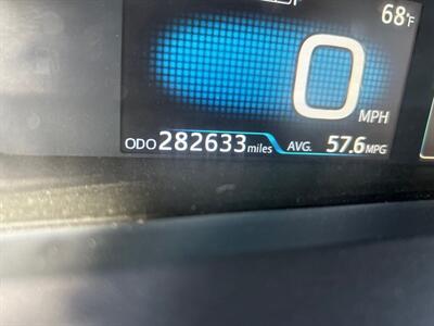 2017 Toyota Prius Three   - Photo 8 - San Diego, CA 92154