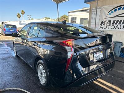 2017 Toyota Prius Three   - Photo 2 - San Diego, CA 92154