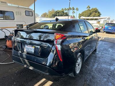 2017 Toyota Prius Three   - Photo 3 - San Diego, CA 92154