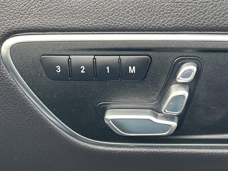 2018 Mercedes-Benz GLA GLA 250 4MATIC 2.0L Turbo I4 208hp 258ft. lbs, AWD, Heated Seats, Leather Interior, Backup Camera, Panoramic Moonroof, Both Driver and Pass sides Memory Seats, Driver&Passenger power seats. - Photo 26 - Milwaukie, OR 97267