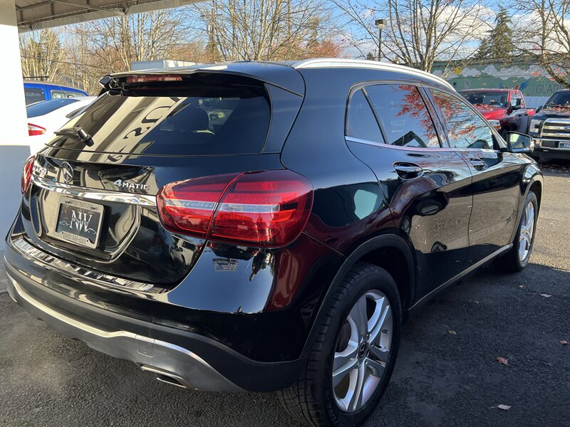 2018 Mercedes-Benz GLA GLA 250 4MATIC 2.0L Turbo I4 208hp 258ft. lbs, AWD, Heated Seats, Leather Interior, Backup Camera, Panoramic Moonroof, Both Driver and Pass sides Memory Seats, Driver&Passenger power seats. - Photo 6 - Milwaukie, OR 97267