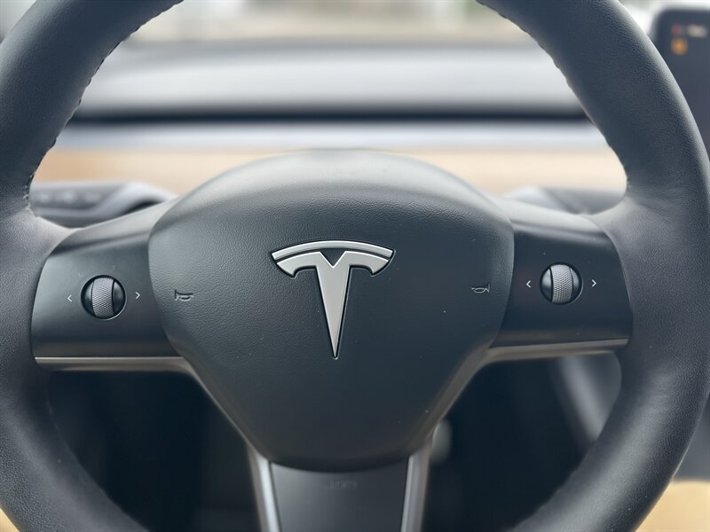 2023 Tesla Model Y Performance Dual Motor, AWD, All Wheel Drive, Autosteer (Beta), Electric, EV - Photo 20 - Milwaukie, OR 97267