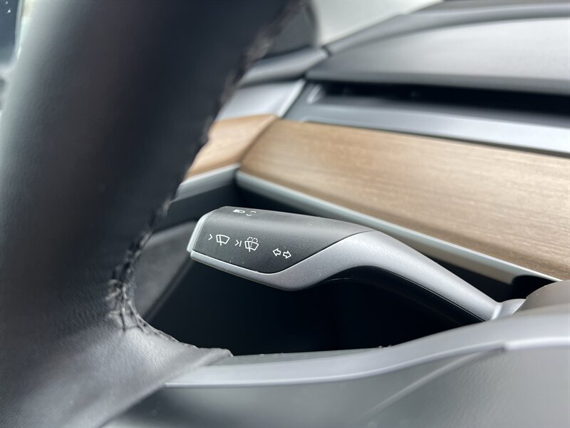 2023 Tesla Model Y Performance Dual Motor, AWD, All Wheel Drive, Autosteer (Beta), Electric, EV - Photo 21 - Milwaukie, OR 97267