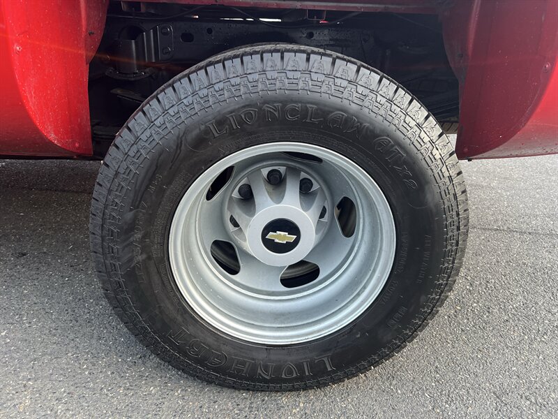 2014 Chevrolet Silverado 3500 Work Truck Vortec 6.0L Flex Fuel V8 322hp 380ft, 4X4, Bucket Seats, Running Boards, Bedliner, Tow Hitch. - Photo 25 - Milwaukie, OR 97267