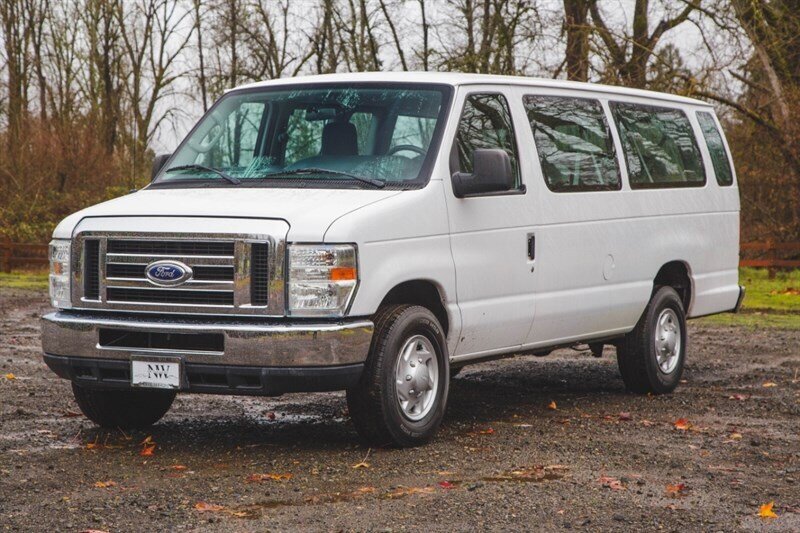 2014 Ford E-Series Econoline Wagon XLT