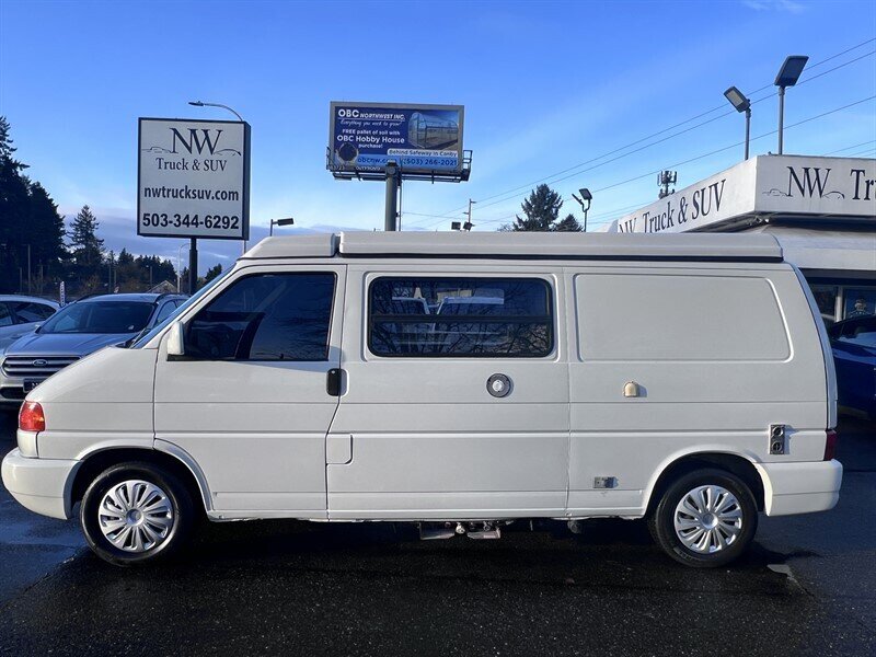 1997 Volkswagen EuroVan Campmobile 2L NA V6 single overhead cam (SOHC) 12V, Van Camper, VW Camper, Compact Camper, Cloth interior, Awning, Dinning tables, Sleeping Bed, Mini Fridge, Mobile shower - Photo 3 - Milwaukie, OR 97267
