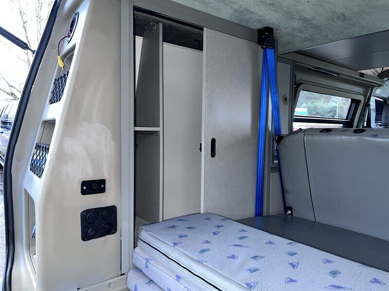 1997 Volkswagen EuroVan Campmobile 2L NA V6 single overhead cam (SOHC) 12V, Van Camper, VW Camper, Compact Camper, Cloth interior, Awning, Dinning tables, Sleeping Bed, Mini Fridge, Mobile shower - Photo 29 - Milwaukie, OR 97267