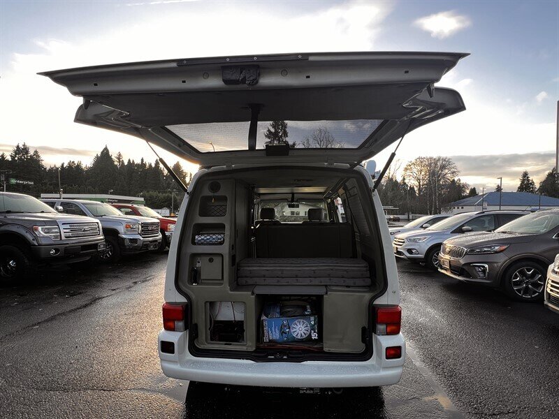 1997 Volkswagen EuroVan Campmobile 2L NA V6 single overhead cam (SOHC) 12V, Van Camper, VW Camper, Compact Camper, Cloth interior, Awning, Dinning tables, Sleeping Bed, Mini Fridge, Mobile shower - Photo 8 - Milwaukie, OR 97267
