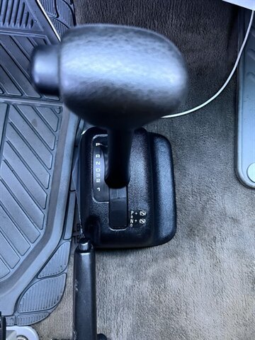 1997 Volkswagen EuroVan Campmobile 2L NA V6 single overhead cam (SOHC) 12V, Van Camper, VW Camper, Compact Camper, Cloth interior, Awning, Dinning tables, Sleeping Bed, Mini Fridge, Mobile shower - Photo 18 - Milwaukie, OR 97267