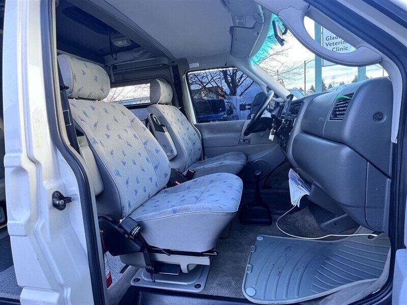 1997 Volkswagen EuroVan Campmobile 2L NA V6 single overhead cam (SOHC) 12V, Van Camper, VW Camper, Compact Camper, Cloth interior, Awning, Dinning tables, Sleeping Bed, Mini Fridge, Mobile shower - Photo 12 - Milwaukie, OR 97267