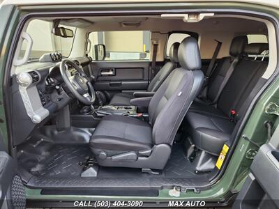 2012 Toyota FJ Cruiser   - Photo 13 - Portland, OR 97211