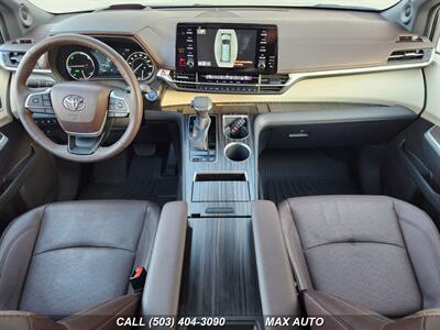 2022 Toyota Sienna Platinum 7-Passenger   - Photo 28 - Portland, OR 97211