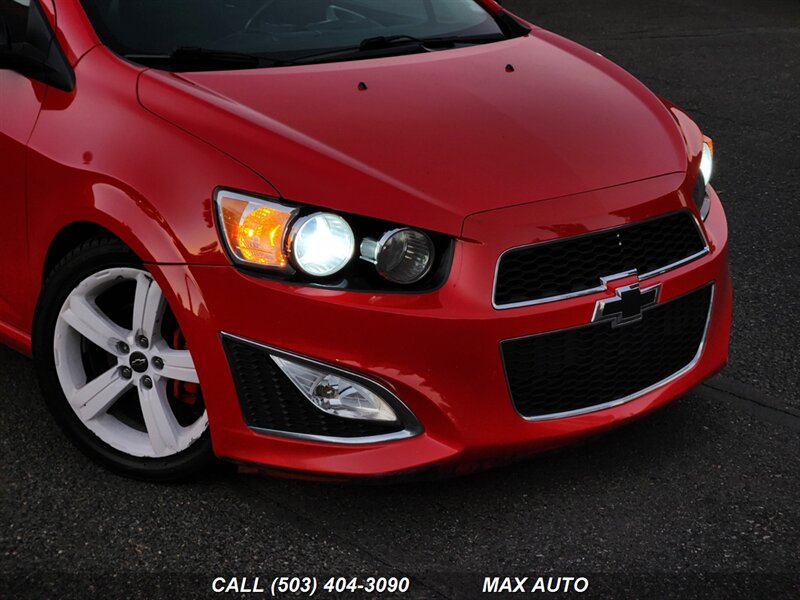 2016 Chevrolet Sonic RS Manual photo
