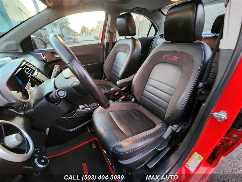 2016 Chevrolet Sonic RS Manual photo
