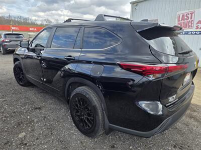 2023 Toyota Highlander L   - Photo 4 - Waverly, TN 37185