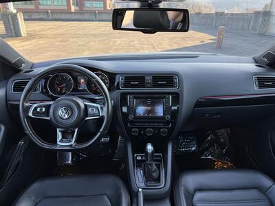 2016 Volkswagen Jetta 2.0T GLI SE - Photo 20 - Gresham, OR 97030