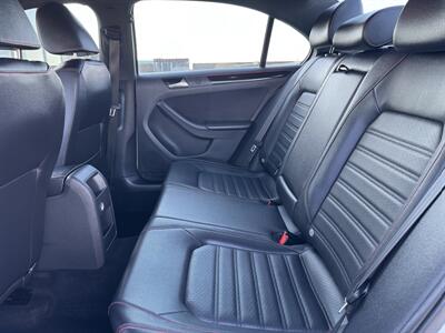 2016 Volkswagen Jetta 2.0T GLI SE - Photo 17 - Gresham, OR 97030