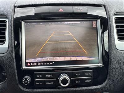 2012 Volkswagen Touareg TDI Sport  Lux AWD - Photo 23 - Gresham, OR 97030
