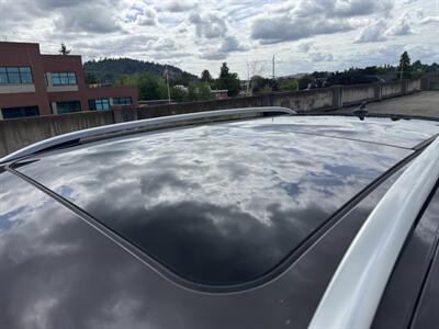 2012 Volkswagen Touareg TDI Sport  Lux AWD - Photo 10 - Gresham, OR 97030