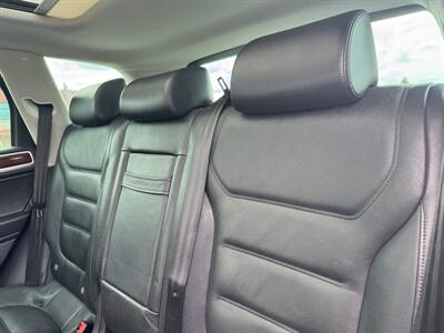 2012 Volkswagen Touareg TDI Sport  Lux AWD - Photo 17 - Gresham, OR 97030