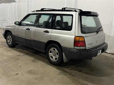 1999 Subaru Forester L  AWD - Photo 2 - Gresham, OR 97030