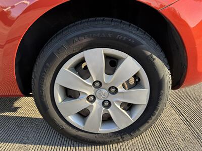 2009 Hyundai Accent GS  Hatchback - Photo 9 - Gresham, OR 97030