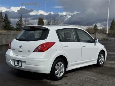2011 Nissan Versa 1.8 SL   - Photo 5 - Gresham, OR 97030