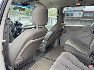 2006 Dodge Grand Caravan SXT  w/ STO-N-GO - Photo 15 - Gresham, OR 97030