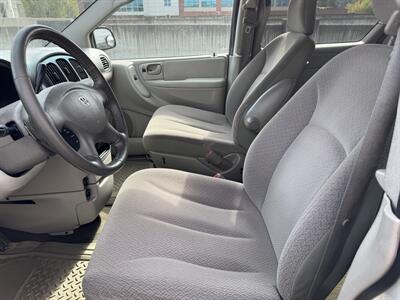 2006 Dodge Grand Caravan SXT  w/ STO-N-GO - Photo 13 - Gresham, OR 97030