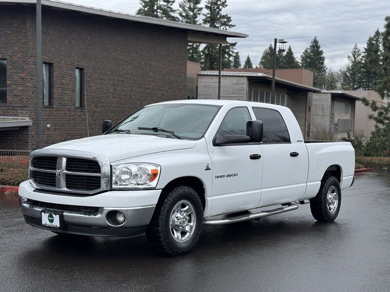 2006 Dodge Ram 3500 SLT  SB Mega Cab