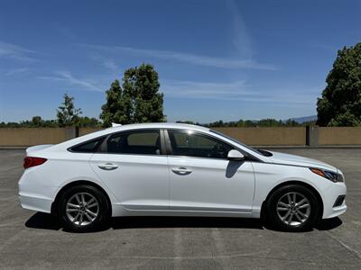 2016 Hyundai Sonata SE   - Photo 6 - Gresham, OR 97030