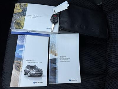 2011 Subaru Outback 2.5i Premium  AWD - Photo 32 - Gresham, OR 97030