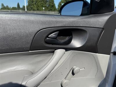 2007 Ford Focus ZX4 SE   - Photo 23 - Gresham, OR 97030