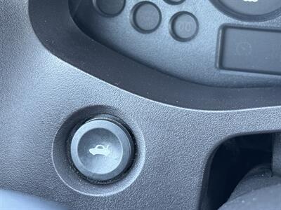 2007 Ford Focus ZX4 SE   - Photo 22 - Gresham, OR 97030