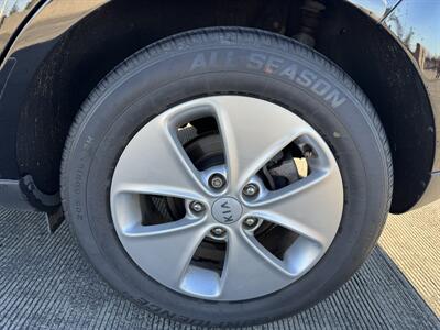 2016 Kia Soul   - Photo 8 - Gresham, OR 97030