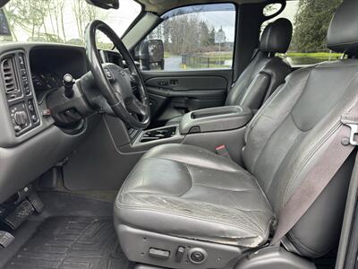 2005 Chevrolet Silverado 2500 LT 4dr Crew Cab  4x4 - Photo 14 - Gresham, OR 97030